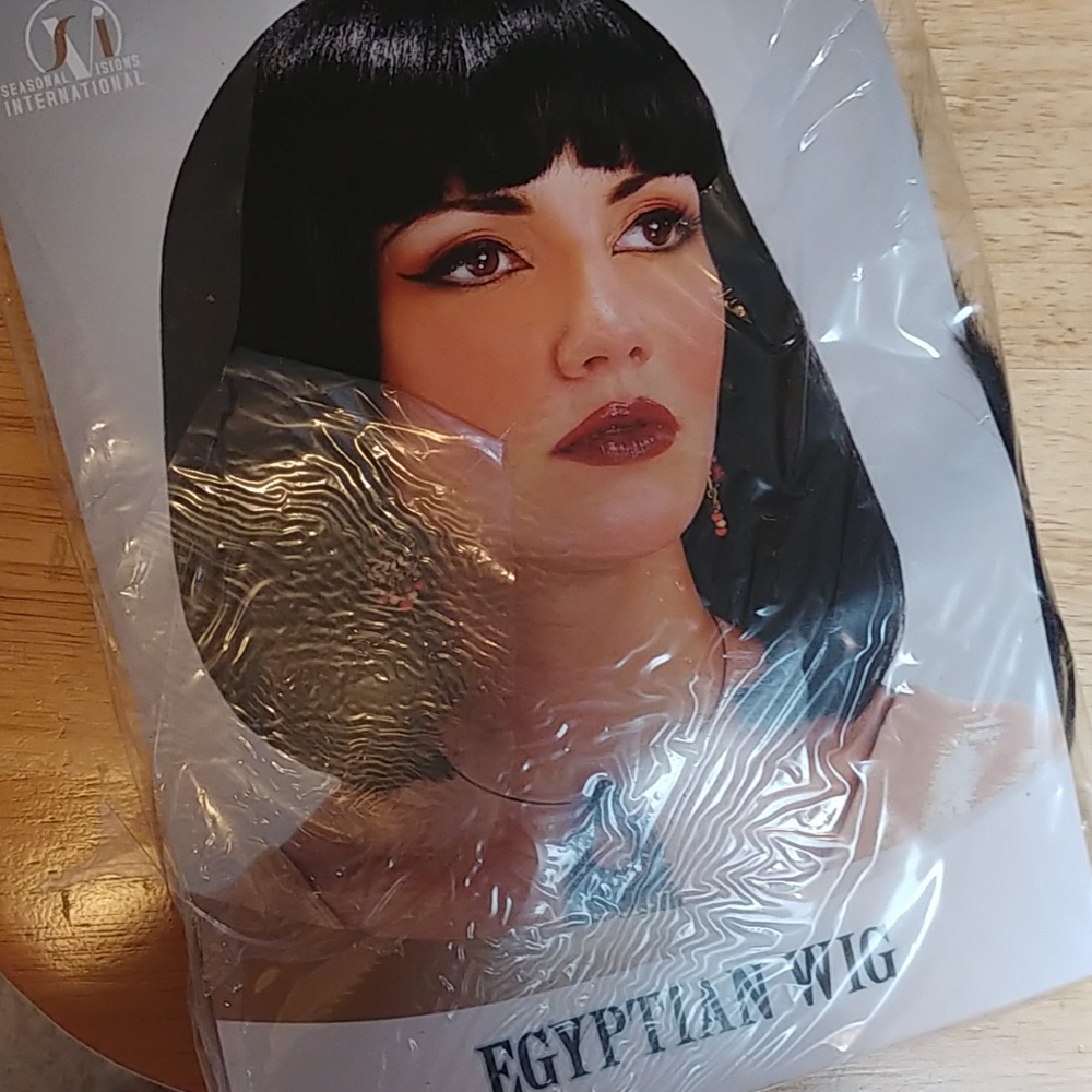 Short Black Wig